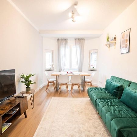 Peter Apartments - Wohnung 90Qm, 3 Schlafzimmer, Kueche, Wohnzimmer, Balkon, Netflix Φούλντα Εξωτερικό φωτογραφία