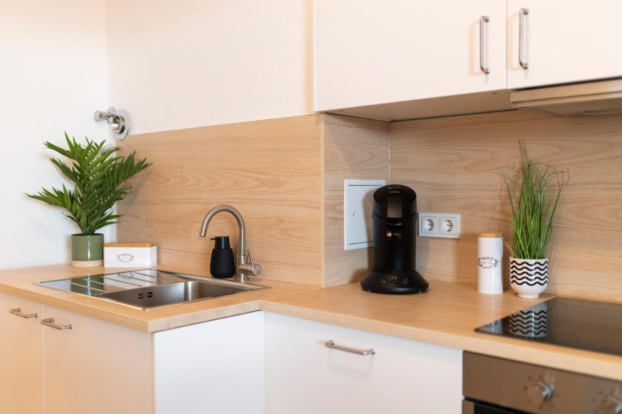 Peter Apartments - Wohnung 90Qm, 3 Schlafzimmer, Kueche, Wohnzimmer, Balkon, Netflix Φούλντα Εξωτερικό φωτογραφία